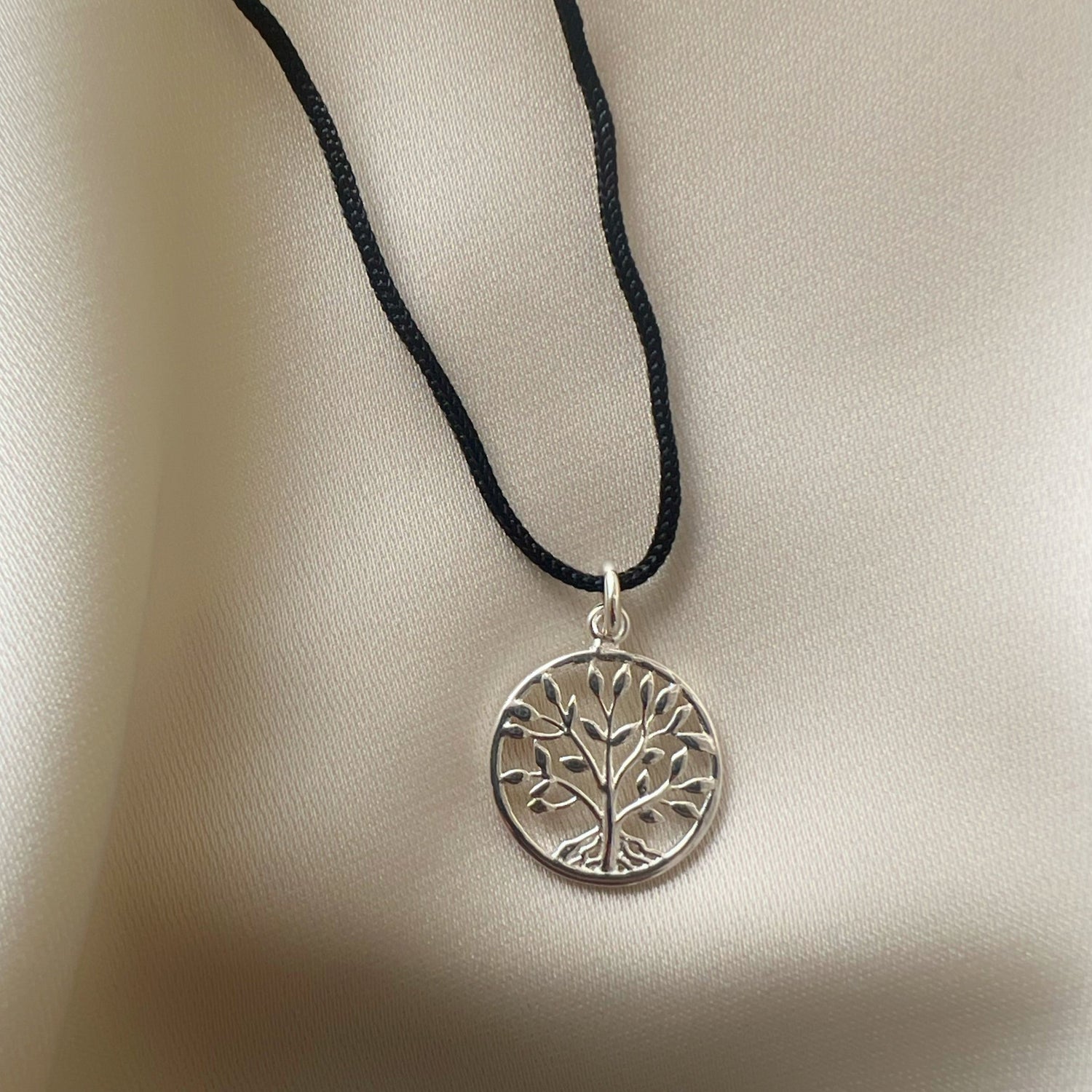 PENDANT- Tree of life 92.5 Silver