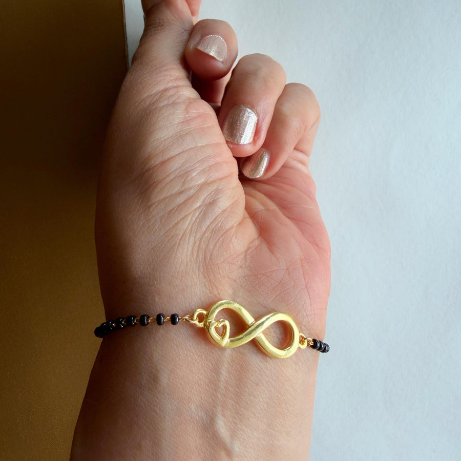 Women Infinite Love 22k Gold-plated Brass Bracelet with Black Onyx